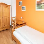 Haus Am Rugenbarg, 2 아파트 더넨